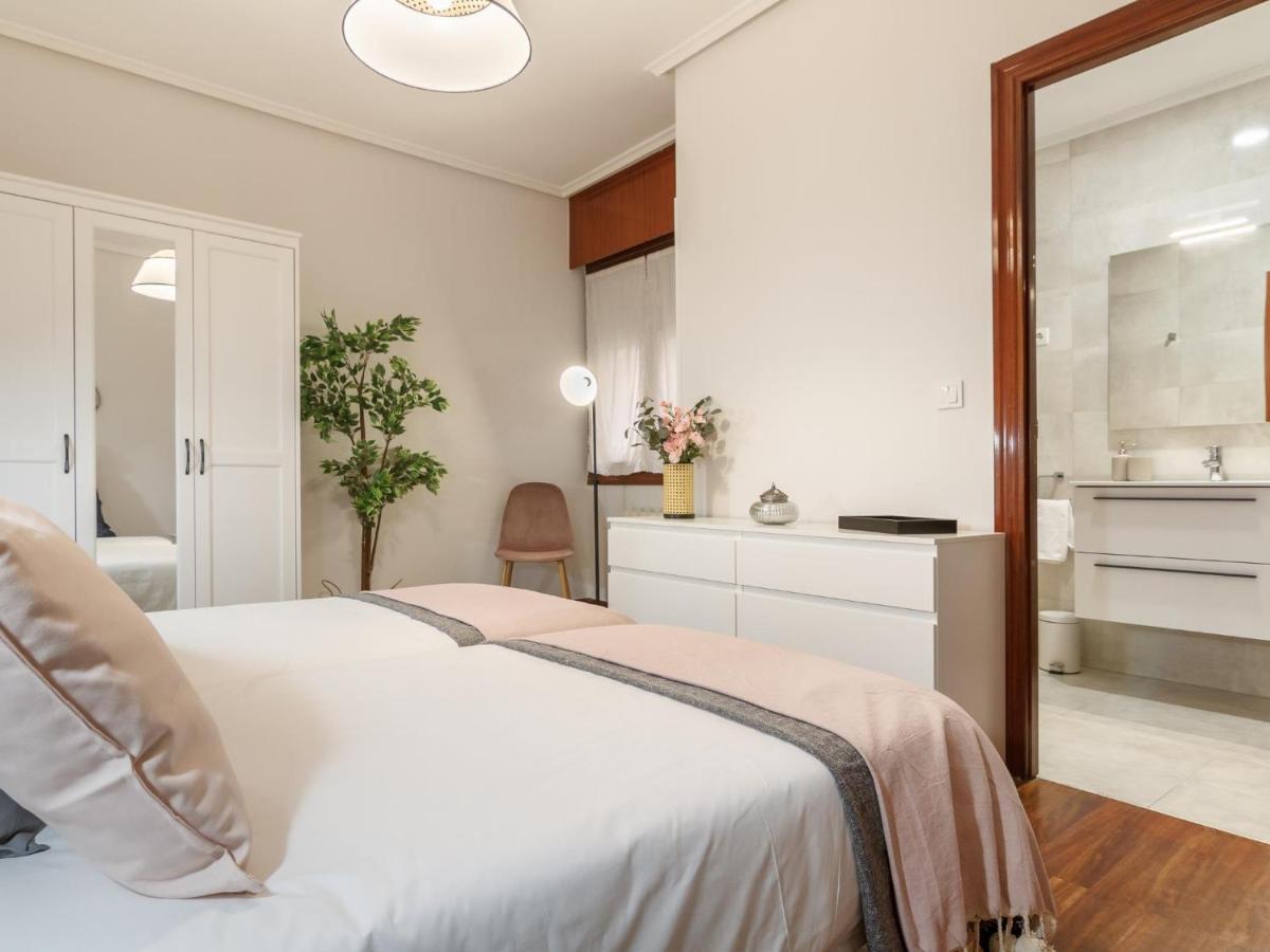 Amplio Y Recién Reformado En Indautxu Appartement