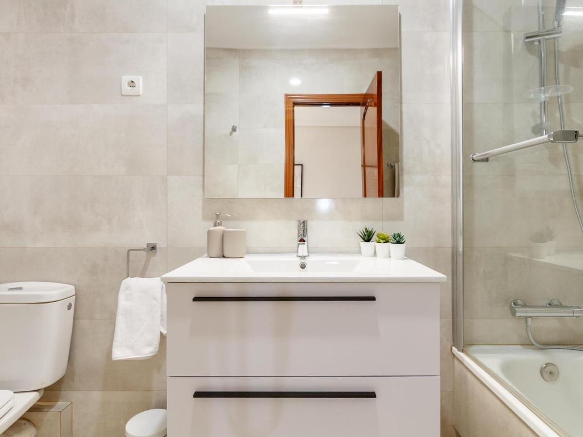 Apartment Amplio Y Recien Reformado En Indautxu Bilbao