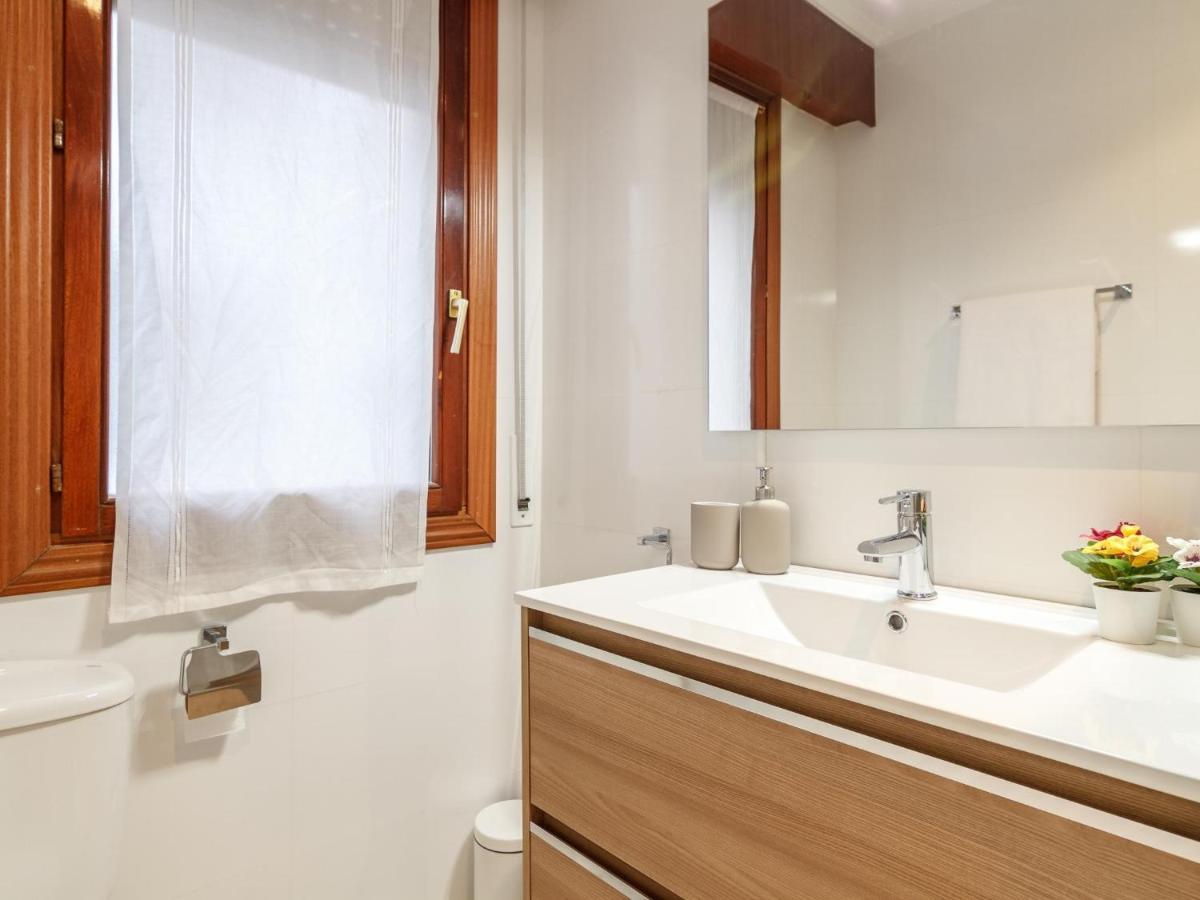 Amplio Y Recien Reformado En Indautxu Appartement